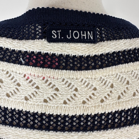 VTG St John Open Knit Sweater Top White Blue Crochet Women's Sz P - Picture 12 of 16